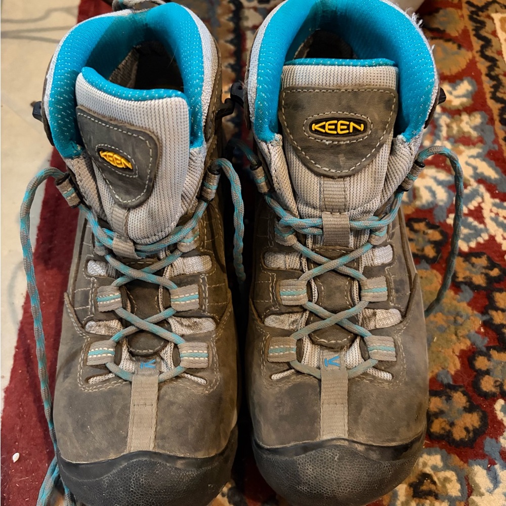 KEEN Women’s Steel Toed Boots - Durable Outdoor Footwear